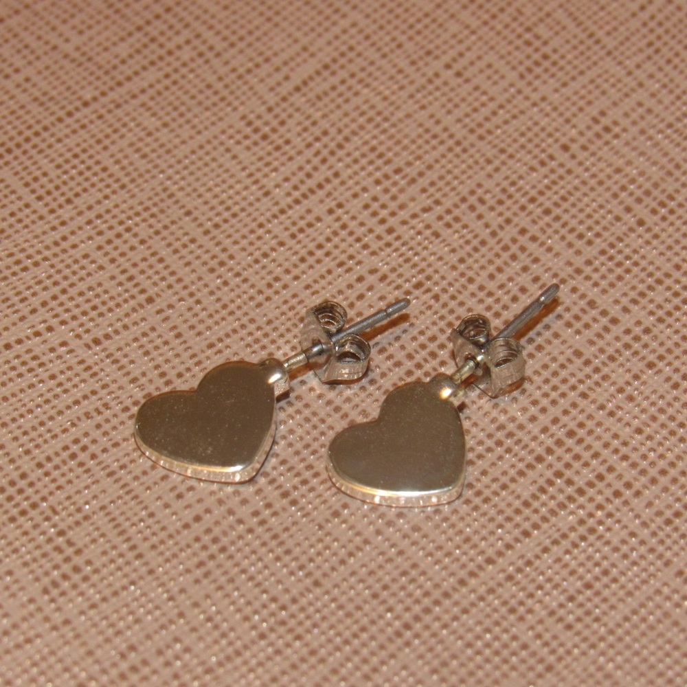 Gold Macy’s Earrings✨